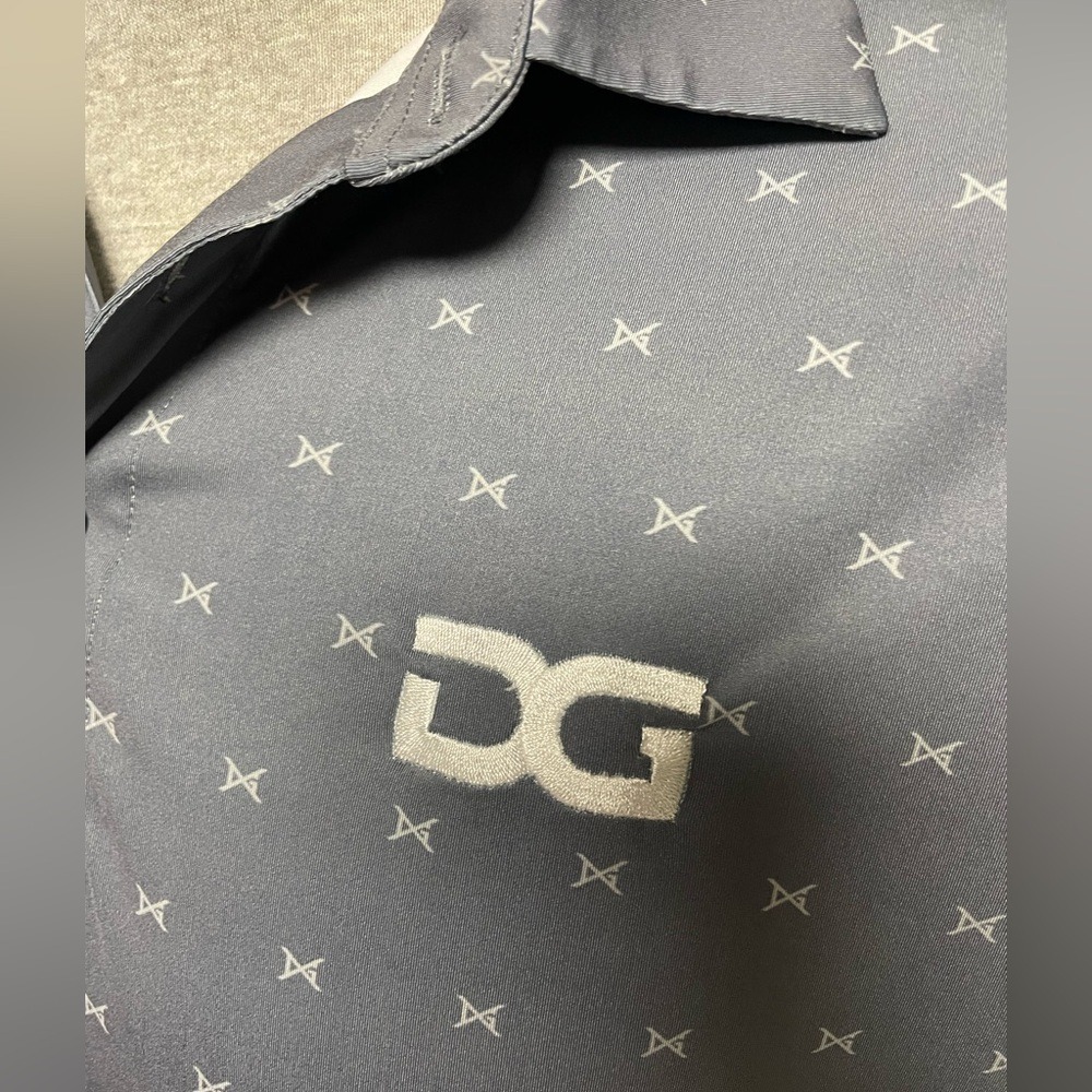 DG Gray Embroidered All Over Logo Polo Shirt Mens Medium‎